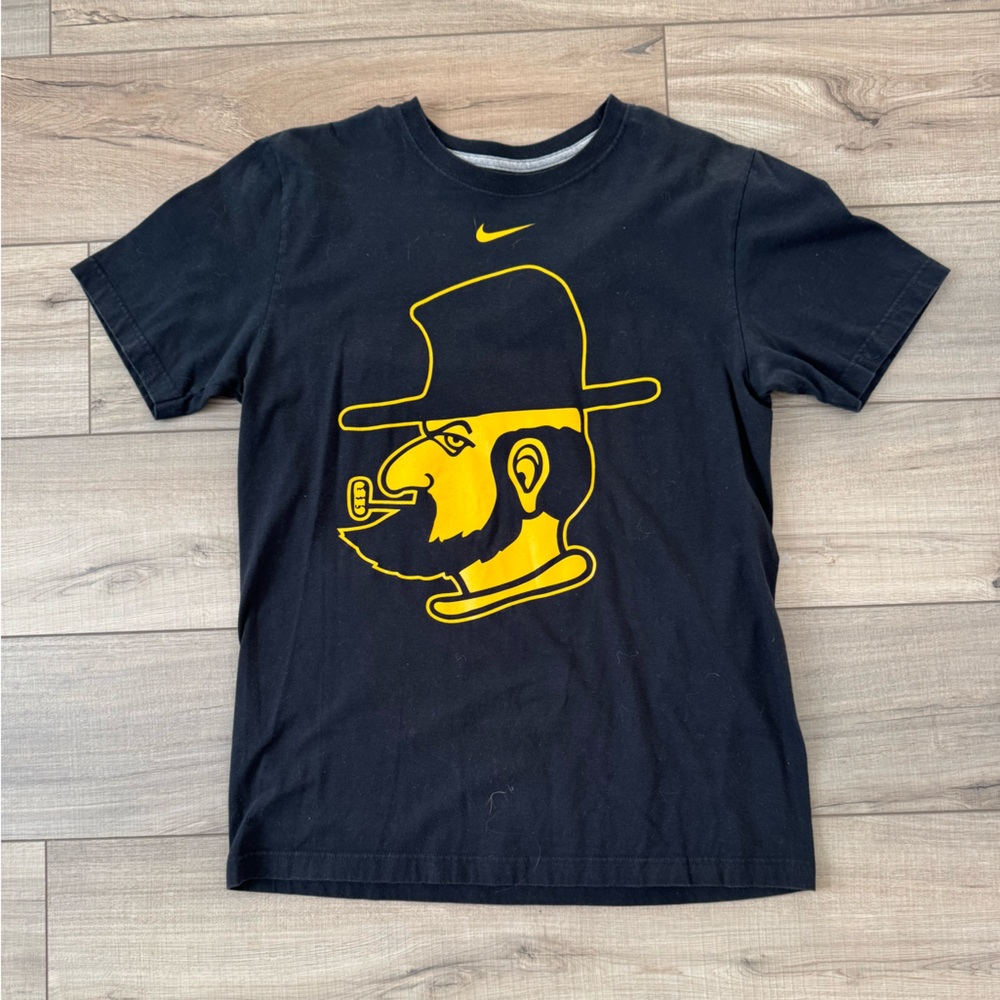 Men’s App State Nike Shirt